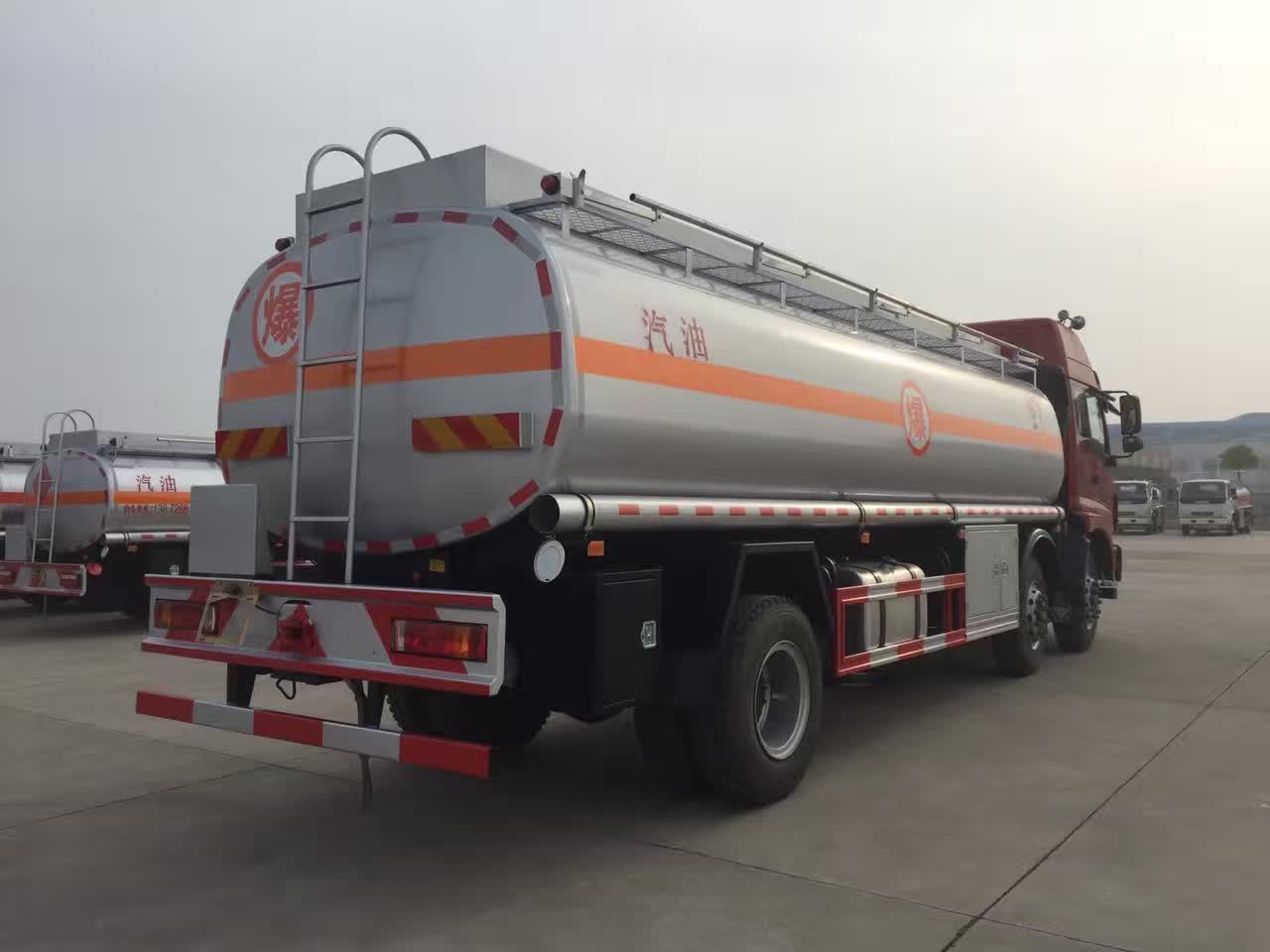 ����W��С���S����܇