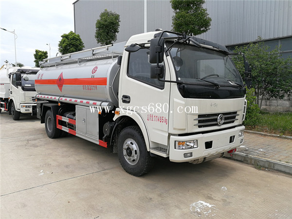 �B�������͹޲۹ތ���܇�S�ҹپW(w��ng)_�ƄӼ���վ�\��܇_Σ�UƷҺ�w�\ݔ܇���b�S_�X�Ͻ�Һ���\ݔ�\��܇�r��_�w�C����ԽҰ�͹�܇_ȫ�������(q��)�͹޼���܇_���᚛�x܇���b�S_����������ˮ���܇_Һ�����\ݔ��܇�DƬ_�S��ֱ�N���և��������͹�܇�V�^(q��)���ô��R���۹�܇